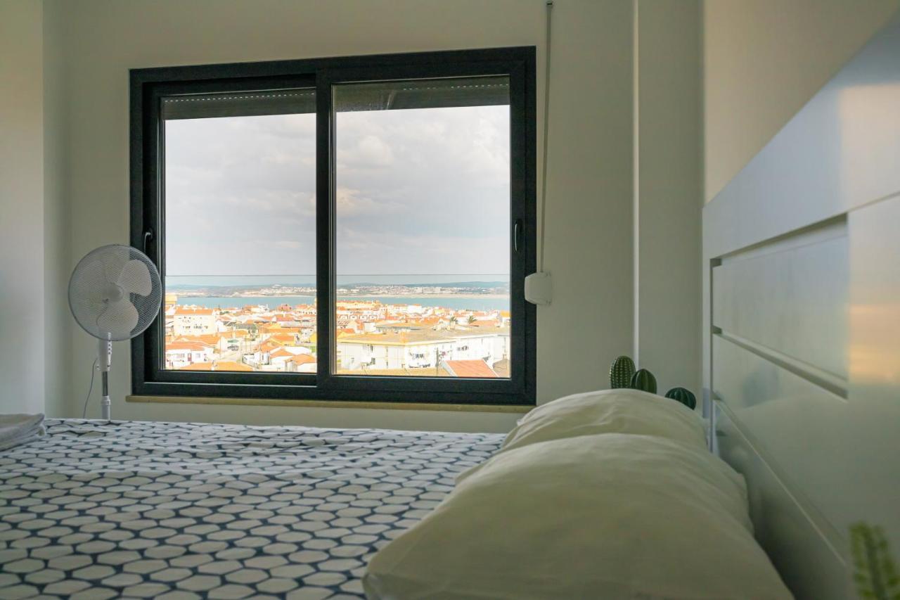 Swordfish Sea View Apartment Peniche Luaran gambar